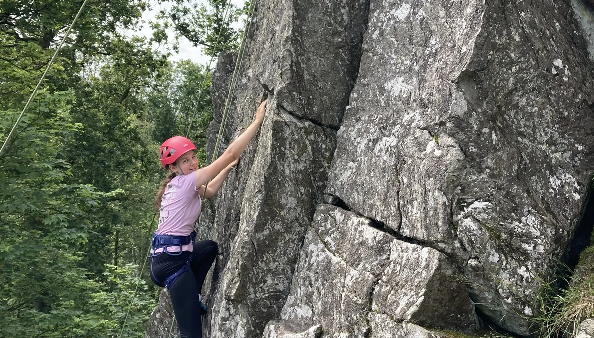 Toprope an der Steinwand | © DAV Offenbach