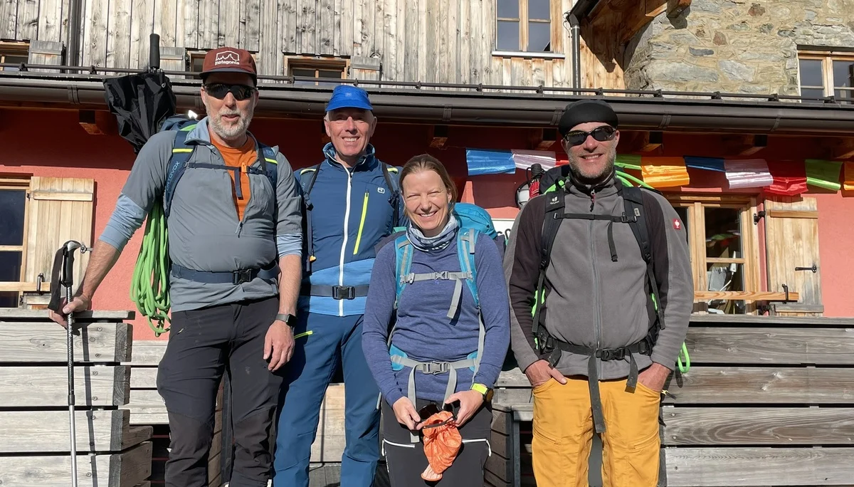 Michael, Michael, Tanja und Felix vor dem Taschachhaus | © DAV Offenbach