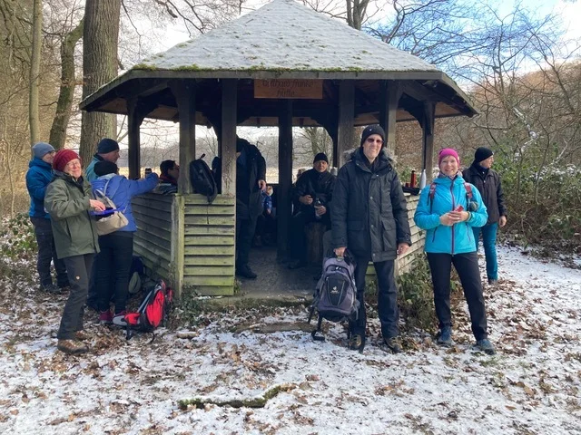 Rast an der Gotthard-Franke-Hütte im Dreieichenhainer Forst | © DAV Offenbach, Dr. Thomas Woznik