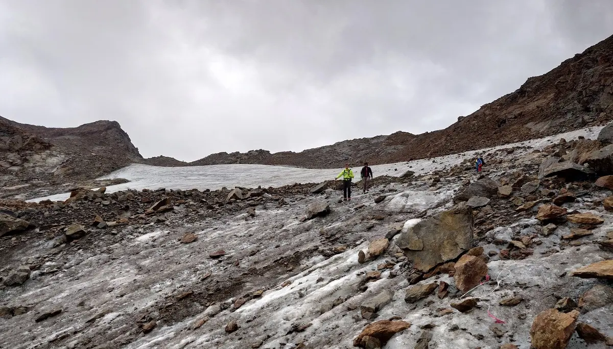 Gletscher mit Geröll bedeckt. | © DAV Offenbach, Sascha Mache